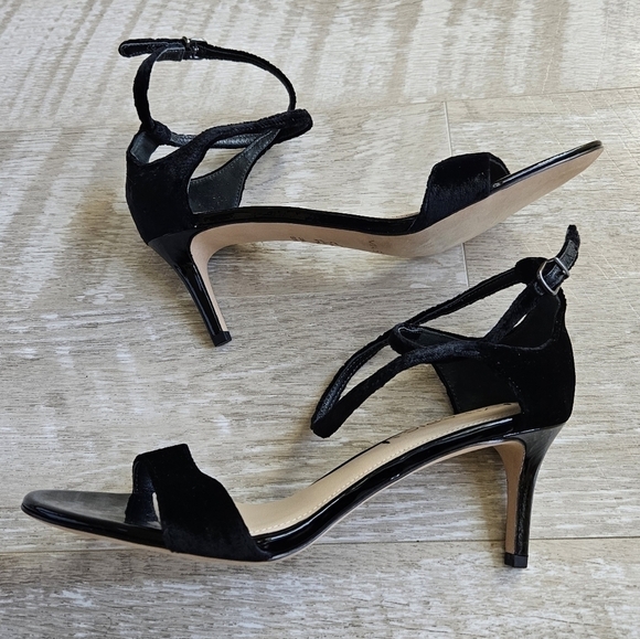 Via Spiga Vero Cuoio Leather Velvet Heel Sandals - Picture 4 of 16